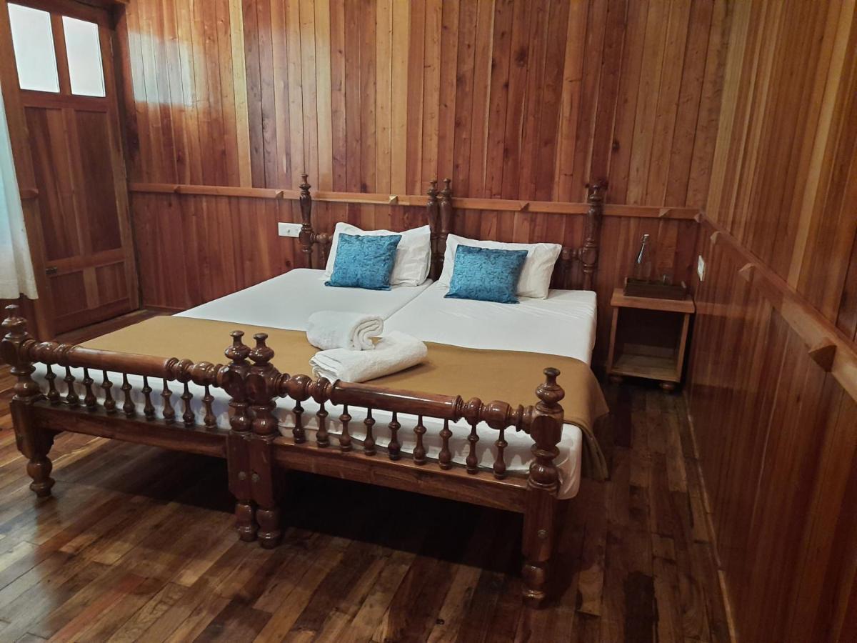 Sopanam Heritage Thekkady Buitenkant foto