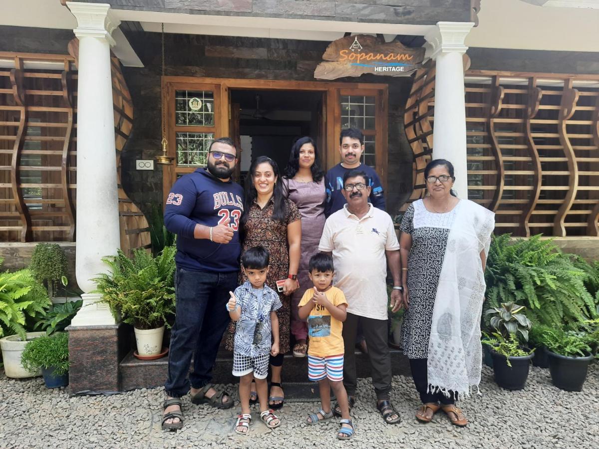 Sopanam Heritage Thekkady Buitenkant foto