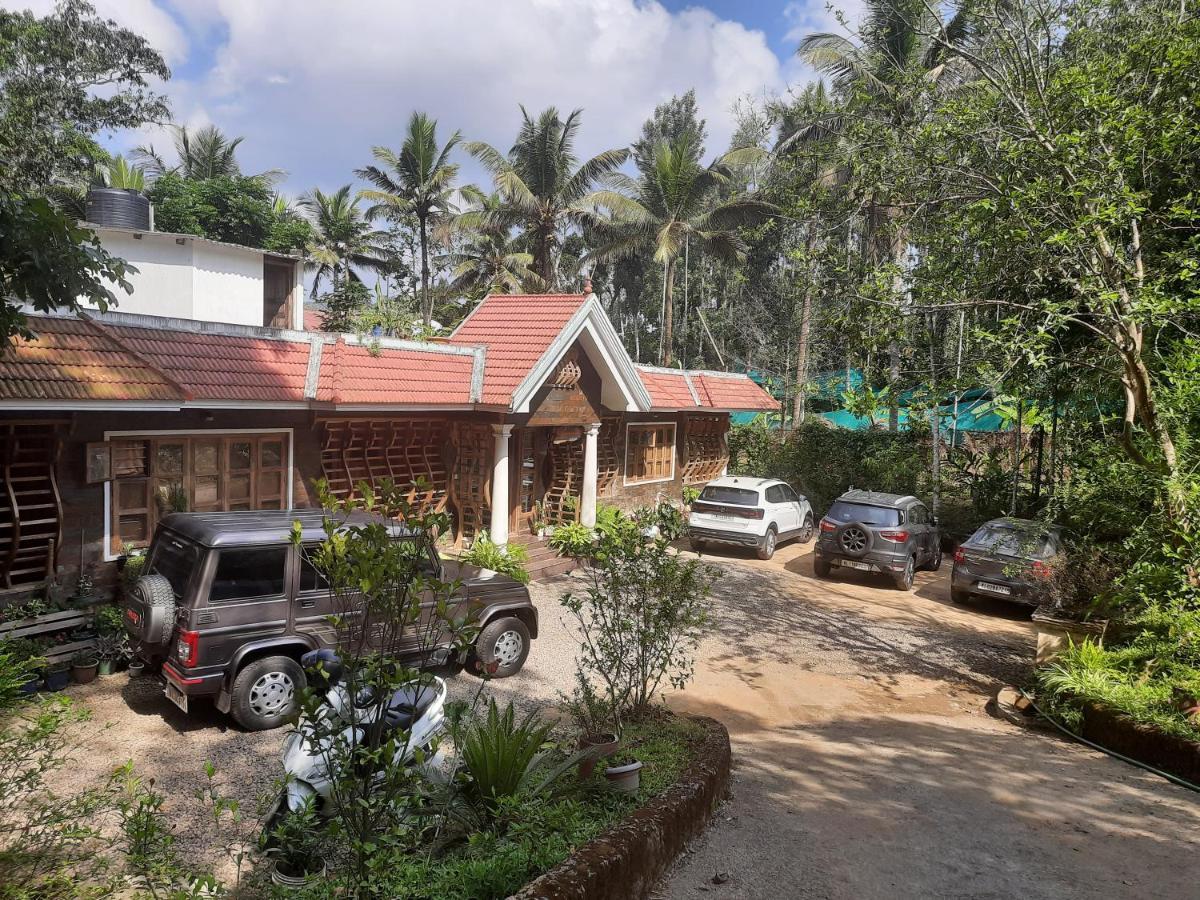 Sopanam Heritage Thekkady Buitenkant foto